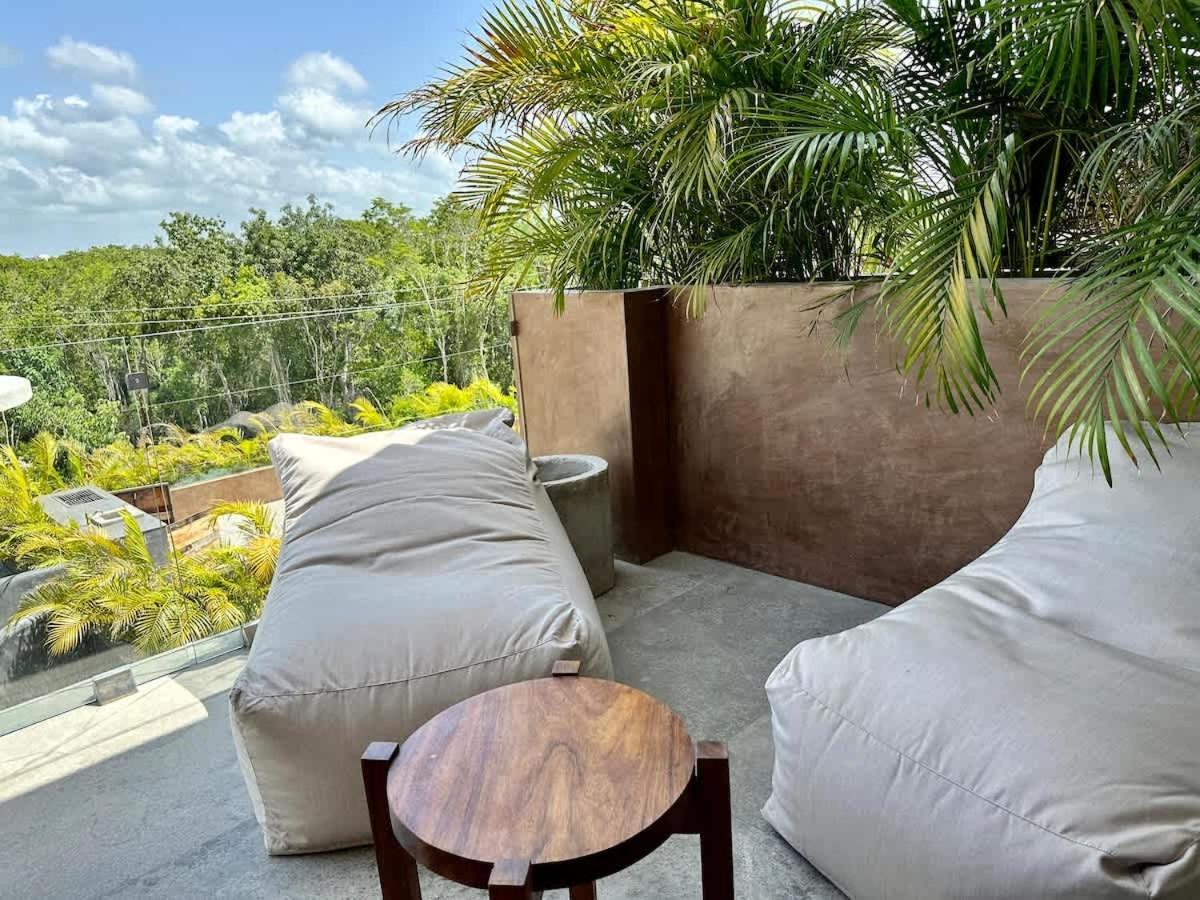 Apartment Private Jacuzzi Jungle Loft